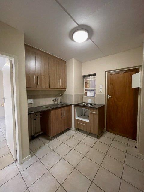 2 Bedroom Property for Sale in Kannoniers Park North West